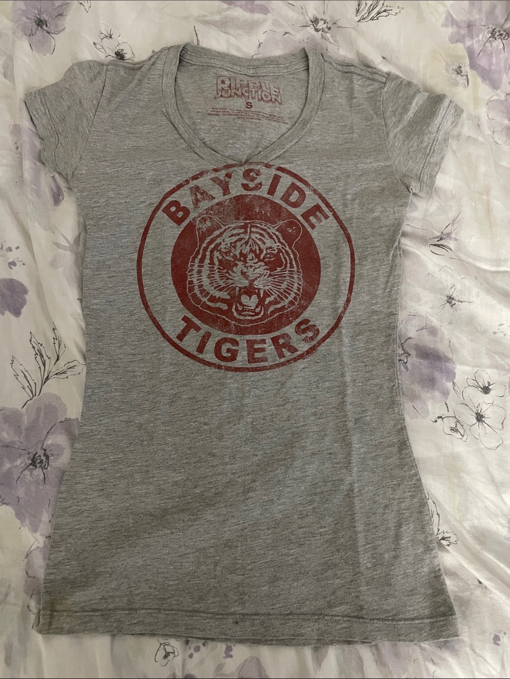 Bayside Tigers Gray Graphic Tee - (Brand Unclear)